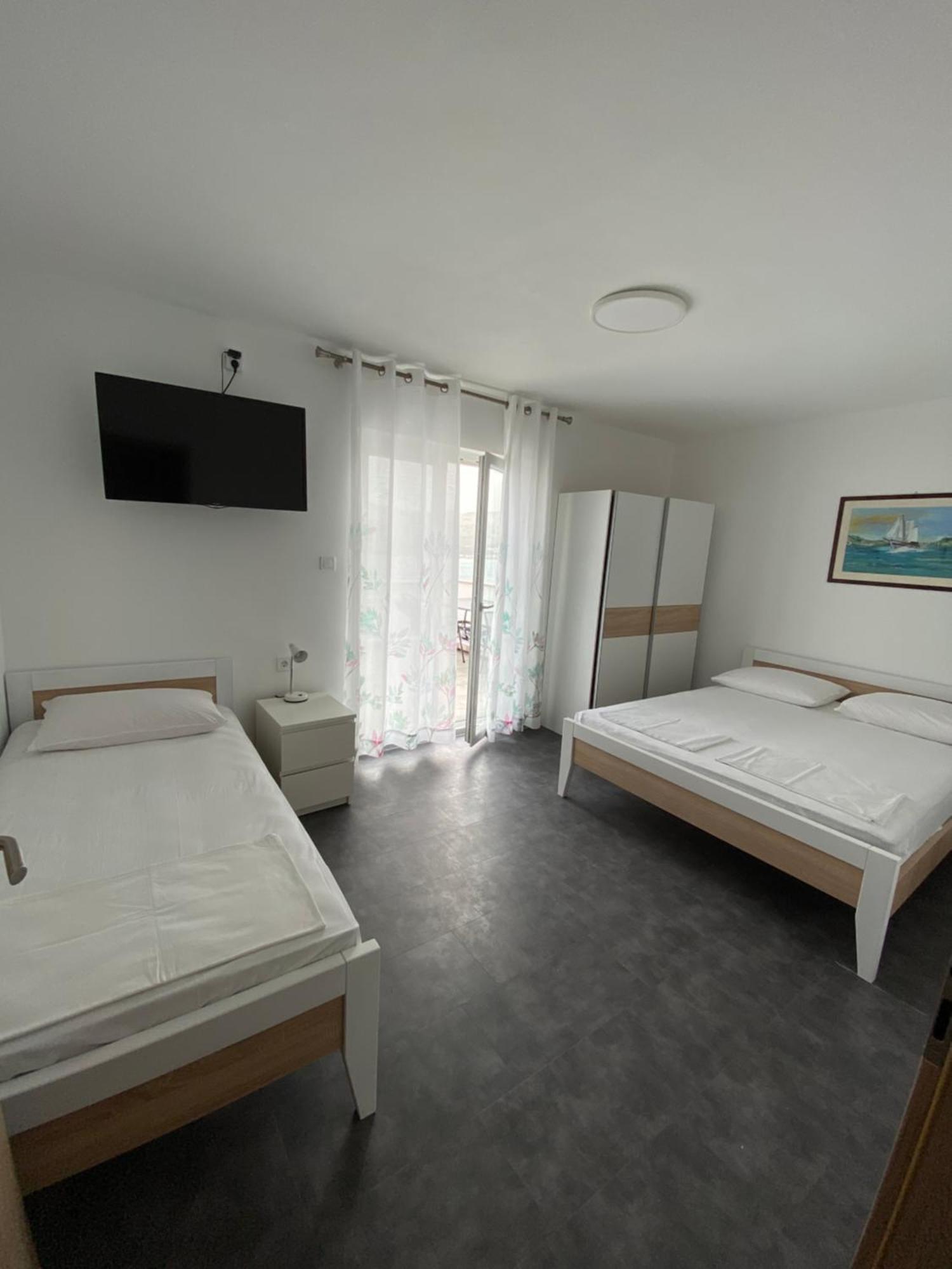 Apartment Pozega Pag Town